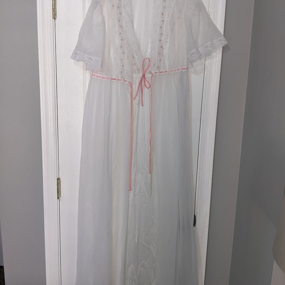 2 piece DreamAway vintage gown/robe set M - Picture 8 of 16